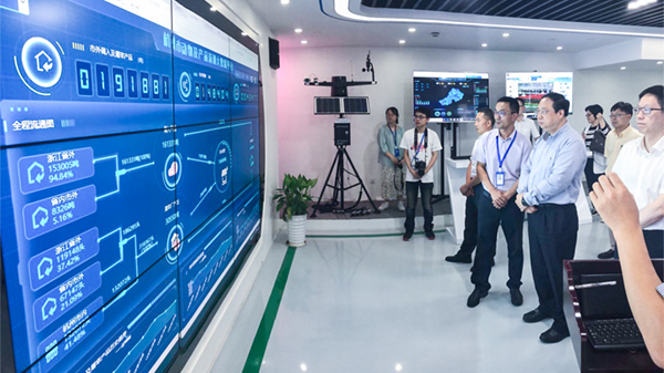 杭州市副市長王宏一行蒞臨托普云農調研